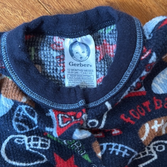 Football outfit - Picture 3 of 3